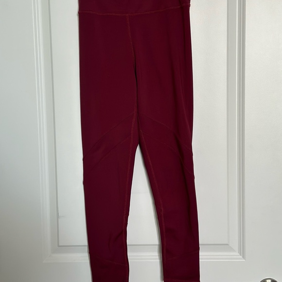 Allevo matching sports bra and leggings - Picture 5 of 6